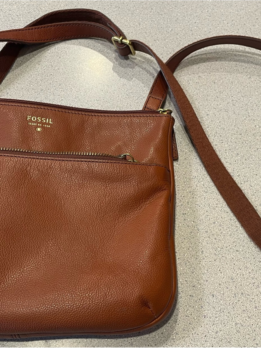 Fossil Tan Leather Crossbody Bag with Gold Hardware